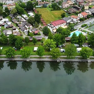Village de vacances Au De