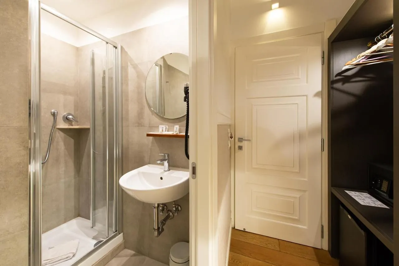 Guest house La Maison Di Sant'Anna Rome