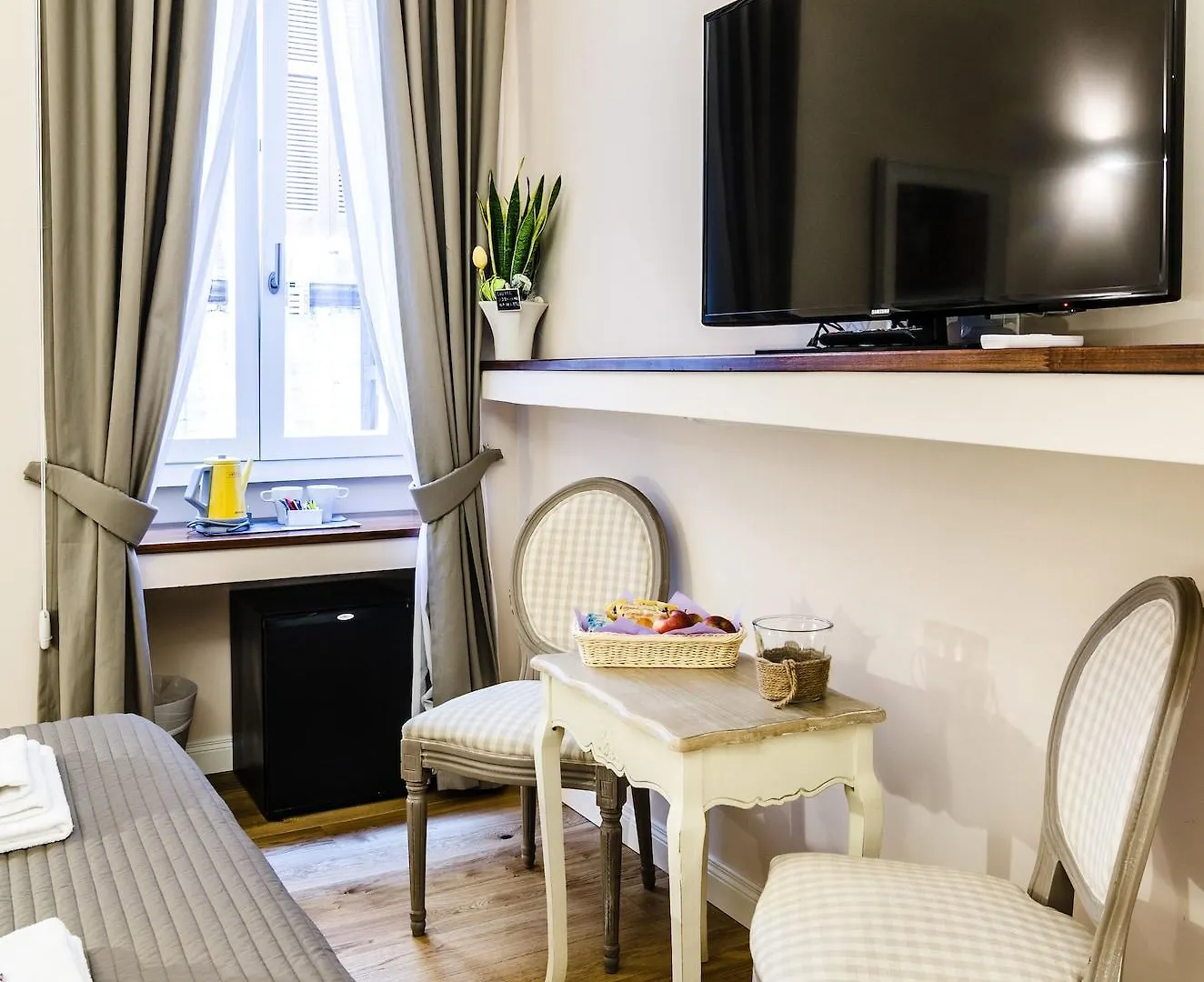 *** Guest house La Maison Di Sant'Anna Rome Italy